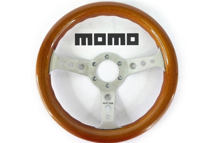 MOMOステアリング高価買取なら買い取るゾウさん！傷あり中古品も安心の無料出張査定