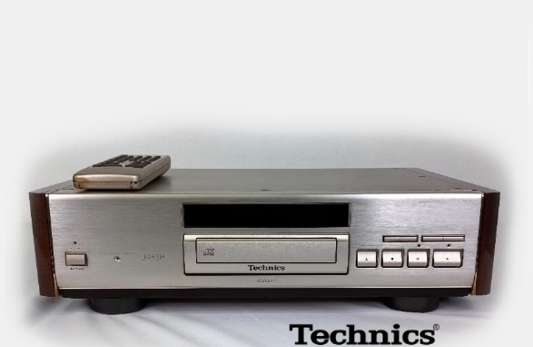 動かないTechnics SL-P2000も高価買取！出張買取なら買い取るゾウさん