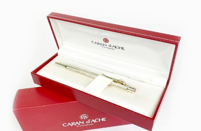 カランダッシュ エクリドールなど高級筆記具の出張買取事例｜買い取るゾウさん