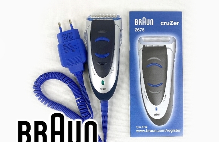 ブラウンのシェーバーを高価買取！出張買取・遺品整理の相談なら「買い取るゾウさん」へ